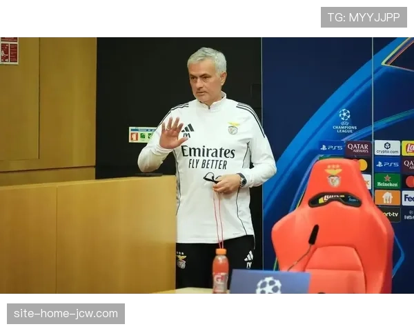 皇马迎战本菲卡次回合,穆里尼奥停赛缺席伯纳乌指挥